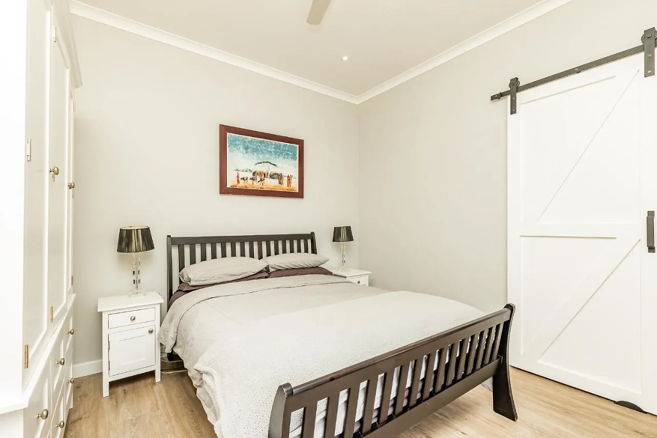 Spacious Guest Apartment In Rondebosch Kapstadt 0*,